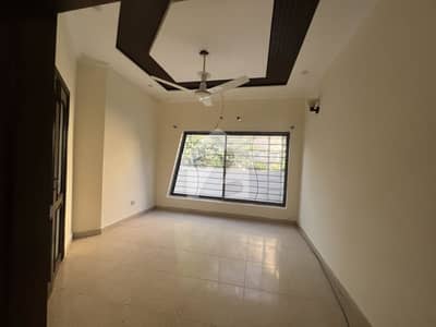 6 MARLA DOUBLE UNIT HOUSE FOR RENT IN DHA PHASE 3