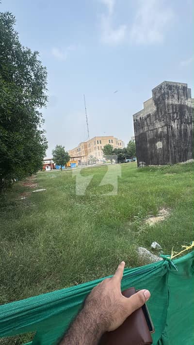 بحریہ آرچرڈ لاہور میں 2 مرلہ کمرشل پلاٹ 1.15 کروڑ میں برائے فروخت۔
