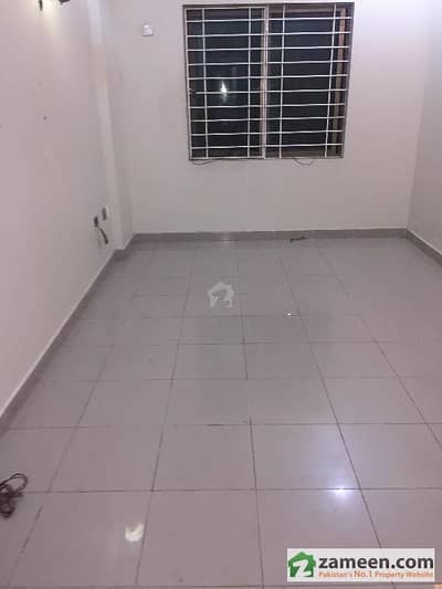 1020 Sq. Feet Apartment 1st Floor Tile Flooring West Open For Sale In Bukhari Commercial Area