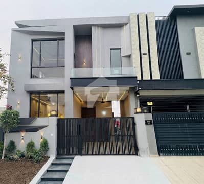 Exclusive 5 Marla Modern Residence for Sale in DHA