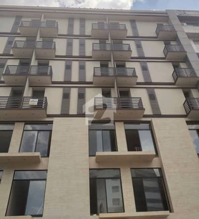Get This Amazing 380 Square Feet Flat Available In Top City 1 - Kanwar Moiz Block