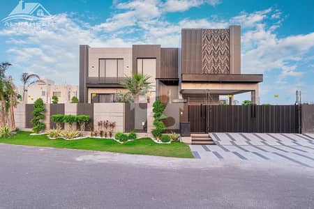 26 MARLA FULL FURNISEH EYE CATCHING SUPERB LUXURY BUNGALOW FOR SALE
