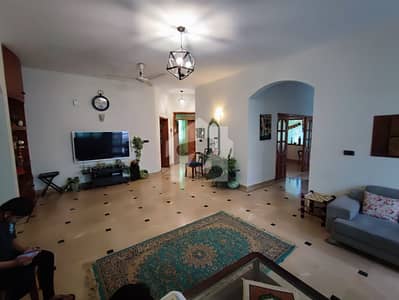 Portion For Rent Near Bukhari Park
