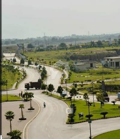 1 KANAL PLOT WITH POSSESSION ON LOWEST PRICE AVAILABLE FOR SALE IN BAHRIA TOWN SECTOR-F