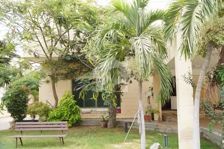 ڈی ایچ اے فیز 6 ڈی ایچ اے ڈیفینس,کراچی میں 5 کمروں کا 2 کنال مکان 35.5 کروڑ میں برائے فروخت۔ ڈی ایچ اے فیز 6 ڈی ایچ اے ڈیفینس,کراچی میں 5 کمروں کا 2 کنال مکان 35.5 کروڑ میں برائے فروخت۔