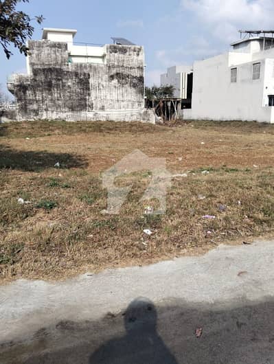 ڈی ایچ اے فیز 7 - بلاک وائے ڈی ایچ اے فیز 7,ڈی ایچ اے ڈیفینس,لاہور میں 1 کنال رہائشی پلاٹ 5.2 کروڑ میں برائے فروخت۔ ڈی ایچ اے فیز 7 - بلاک وائے ڈی ایچ اے فیز 7,ڈی ایچ اے ڈیفینس,لاہور میں 1 کنال رہائشی پلاٹ 5.2 کروڑ میں برائے فروخت۔