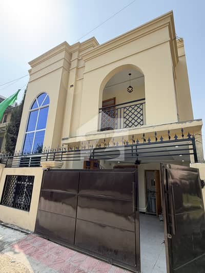 7.5 marla beautiful double story house for sale on banigala 7.5 marla beautiful double story house for sale on banigala
