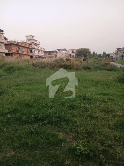 A Rare Front-Open + Boulevard Back | Direct Owner Deal - 26 Marla Plot Prime Location G-14/4, Islamabad