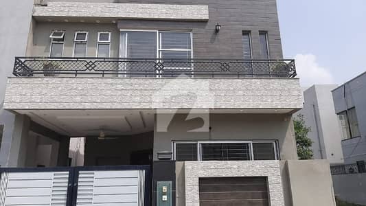 DHA phase 3, 5 Marla full house for rent it's having