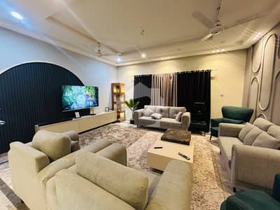 1 Kanal House With Chinese Tenants Is For Sale In B-17 Islamabad