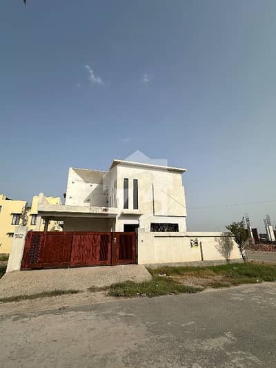 1 Kanal Corner House + Basement | Sector H