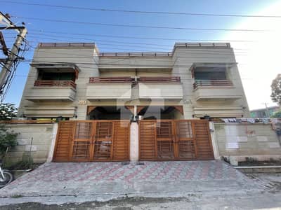 چکلالہ سکیم 3 چکلالہ سکیم,راولپنڈی میں 4 کمروں کا 10 مرلہ مکان 1.25 لاکھ میں کرایہ پر دستیاب ہے۔ چکلالہ سکیم 3 چکلالہ سکیم,راولپنڈی میں 4 کمروں کا 10 مرلہ مکان 1.25 لاکھ میں کرایہ پر دستیاب ہے۔