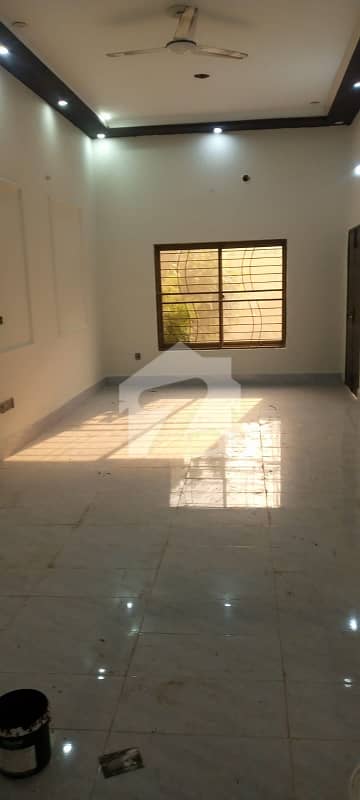 10. MARLA VIP BRAND NEW FIRST ENTRY TYPE SINGLE STOREY HOUSE FOR OFFICE