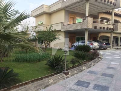 TAMMA ALI PUR JABBY ROAD 6 BED DOUBLE STOREY 2 KANAL OFFICE FAMILY. 4 LAC