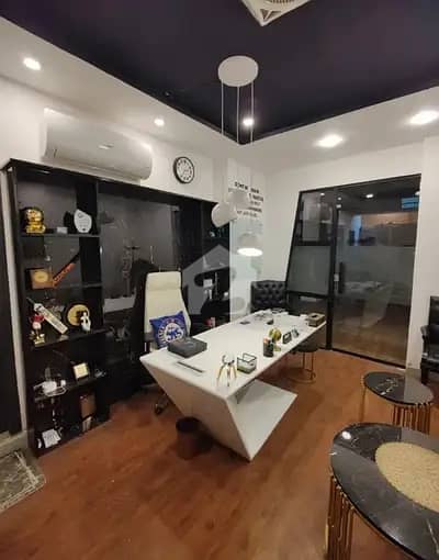 گلبرگ گرینز گلبرگ,اسلام آباد میں 8 مرلہ Studio دفتر 3.9 لاکھ میں کرایہ پر دستیاب ہے۔
