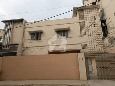 Prime Location House For Sale | Park Facing | Near Masjid, School & Bakery