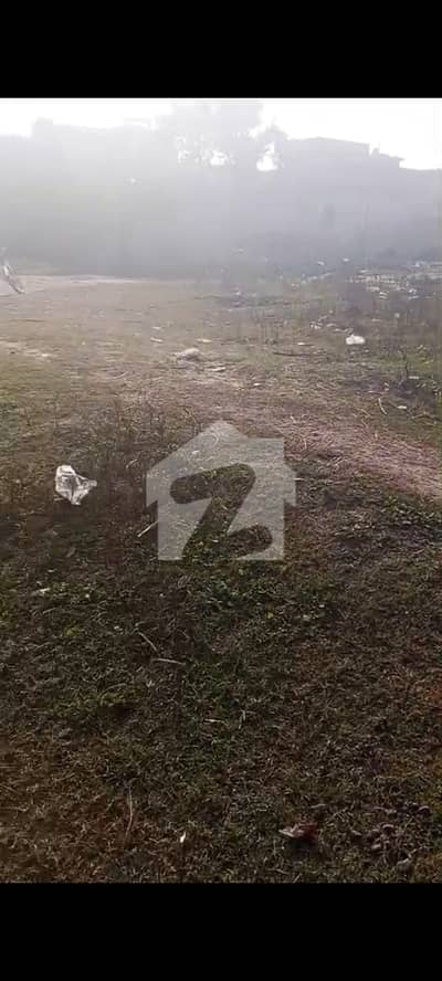 4.5 Marla Residential Plot Is Available For Sale In Maddu Khail Gujranwala