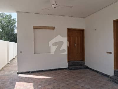 8 Marla Double Story Near UOL.