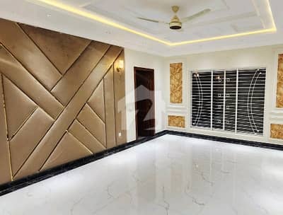 2 Kanal House For sale Available In NFC 1 2 Kanal House For sale Available In NFC 1