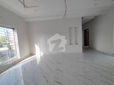1 Kanal Slightly Used Upper Portion With Separate Gate Available For Rent In Phase 4 DHA Lahore