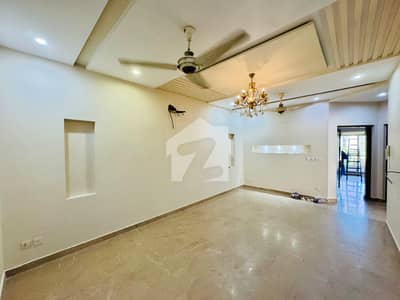 10 Marla Upper Portion Avaliable For Rent In Lake City