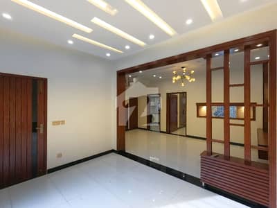 Prime Location House Of 10 Marla Is Available For Rent Prime Location House Of 10 Marla Is Available For Rent