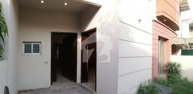 NEAR TO PARK HOUSE S BLOCK