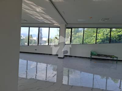 SEPARATE COMMERCIAL PLAZA FOR RENT G-9 CORNER PLAZA WITH LIFT HUGE CAAR PARKING 5000 SQUARE FEET