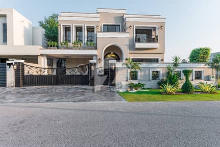 Owner Needy 1 Kanal Most Beautiful Victoria Design Bungalow For Sale At Prime Location