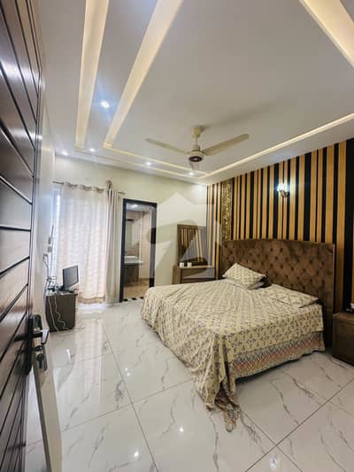 10 Marla house for Rent bahria Town secter C Prime location near park Masjid school ring road country club