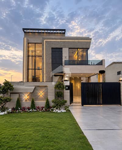 10 MARLA OWNER BUILT SOLID HOUSE ON IDEAL LOCATION AVAILABLE FOR SALE IN BAHRIA TOWN AT LOW PRICE 10 MARLA OWNER BUILT SOLID HOUSE ON IDEAL LOCATION AVAILABLE FOR SALE IN BAHRIA TOWN AT LOW PRICE