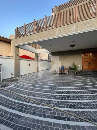 Prominently-Located Prime Location 1000 Square Yards House Available In DHA Phase 6 Prominently-Located Prime Location 1000 Square Yards House Available In DHA Phase 6