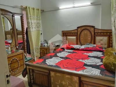 Flat Rent 2 Bed Loung 2 Washroom 1st Floor Laraib Only Husband And Wife Job Family Only 35k *Code(16803)*