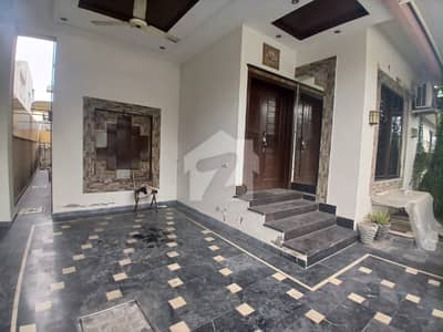 DHA PHASE 6 LOWER LOCKED 7 MARLA UPPER PORTION AVAILABLE FOR RENT BY MASTER DEALS