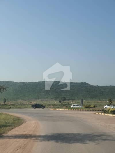 مارگلہ انکلیو مارگلہ ایونیو,اسلام آباد میں 1 کنال رہائشی پلاٹ 6.5 کروڑ میں برائے فروخت۔ مارگلہ انکلیو مارگلہ ایونیو,اسلام آباد میں 1 کنال رہائشی پلاٹ 6.5 کروڑ میں برائے فروخت۔