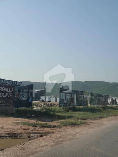 مارگلہ انکلیو مارگلہ ایونیو,اسلام آباد میں 1 کنال رہائشی پلاٹ 5.5 کروڑ میں برائے فروخت۔ مارگلہ انکلیو مارگلہ ایونیو,اسلام آباد میں 1 کنال رہائشی پلاٹ 5.5 کروڑ میں برائے فروخت۔