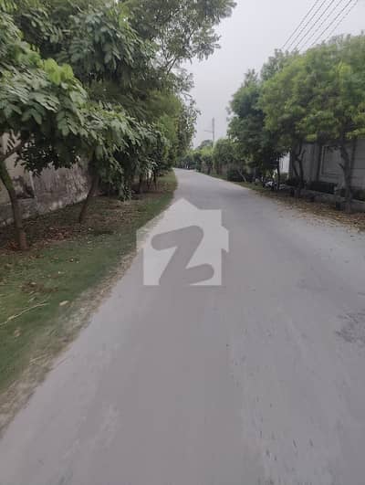 اقبال ایونیو فیز 4 - انکلیو اقبال ایوینیو فیز 4,اقبال ایوینیو,لاہور میں 5 مرلہ رہائشی پلاٹ 88.0 لاکھ میں برائے فروخت۔