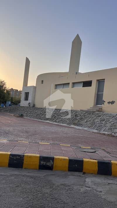 Hot of Citi housing plot most popular and most famous and beautiful location 1kanal plot available for sale