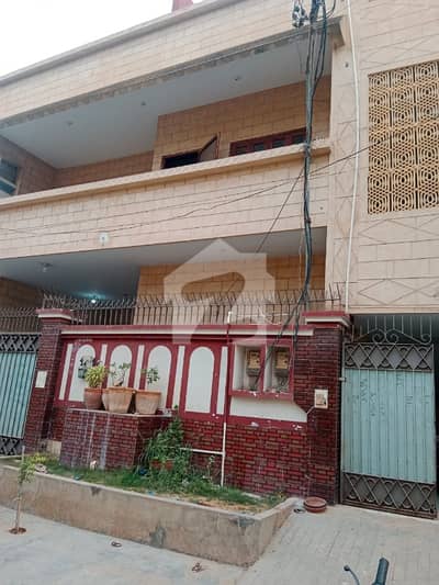 CHANCE DEAL. YOUR DREAMS HOME AWAITS YOU IN THE HEART OF GULUSTANE JAUHAR BLOCK 13.