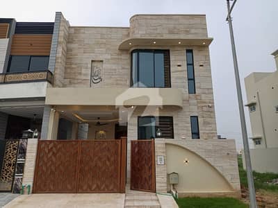 Prime Location 5 Marla House In DHA Defence