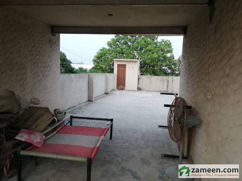 10 Marla Upper Portion For Rent In Gulberg  A3 All Real Picture