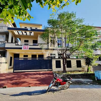 House For Sale in Media Town | Near by Park | Original Pictures | Best For Investment or Living House For Sale in Media Town | Near by Park | Original Pictures | Best For Investment or Living