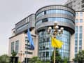 6 6