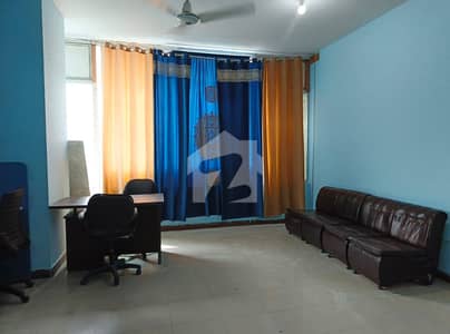 گلبرگ لاہور میں 2 مرلہ Studio دفتر 45.0 ہزار میں کرایہ پر دستیاب ہے۔