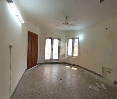 آئی ۔ 8/3 آئی ۔ 8,اسلام آباد میں 5 کمروں کا 14 مرلہ مکان 14.0 کروڑ میں برائے فروخت۔ آئی ۔ 8/3 آئی ۔ 8,اسلام آباد میں 5 کمروں کا 14 مرلہ مکان 14.0 کروڑ میں برائے فروخت۔