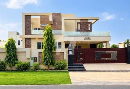 100 Percent Original Pictures  One Kanal Like Brand New House With Full Basement Located At Prime Location