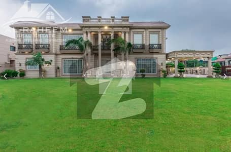 1 KANAL LAWN PLUS 1 KANAL FULLY FURNISHED ROYAL STYLE VILLA FOR SALE IN DHA PHASE 6 NEAR TO PARK. 1 KANAL LAWN PLUS 1 KANAL FULLY FURNISHED ROYAL STYLE VILLA FOR SALE IN DHA PHASE 6 NEAR TO PARK.