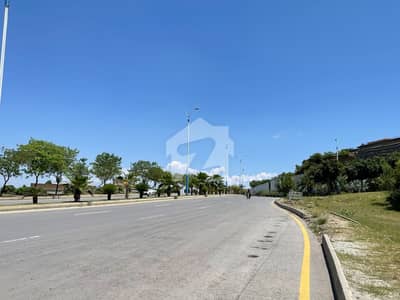 5 Marla Spacious Commercial Plot Is Available In Bahria Oriental Garden For sale