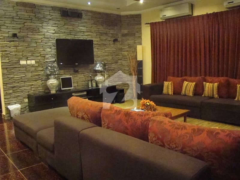 1 KANAL BEDROOM HOUSE FOR RENT 1 KANAL BEDROOM HOUSE FOR RENT