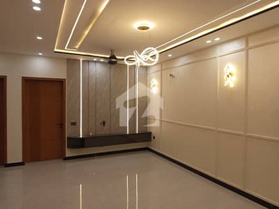 Own A Upper Portion In 5 Marla Central Park Housing Scheme